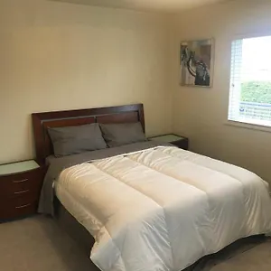 Spacious And Bright Large With Separate Bathroom Richmond